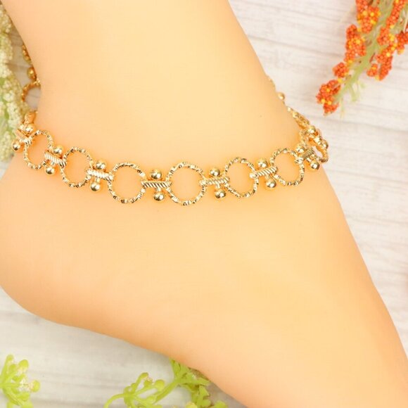 "Handmade Anklet – Elegant & Delicate Jewelry for Women | UNVRC1613 - Picture 7 of 10